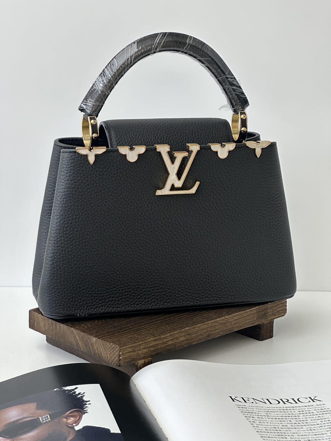 LV CAP黑色 芯片款 附件：尘袋 肩带
