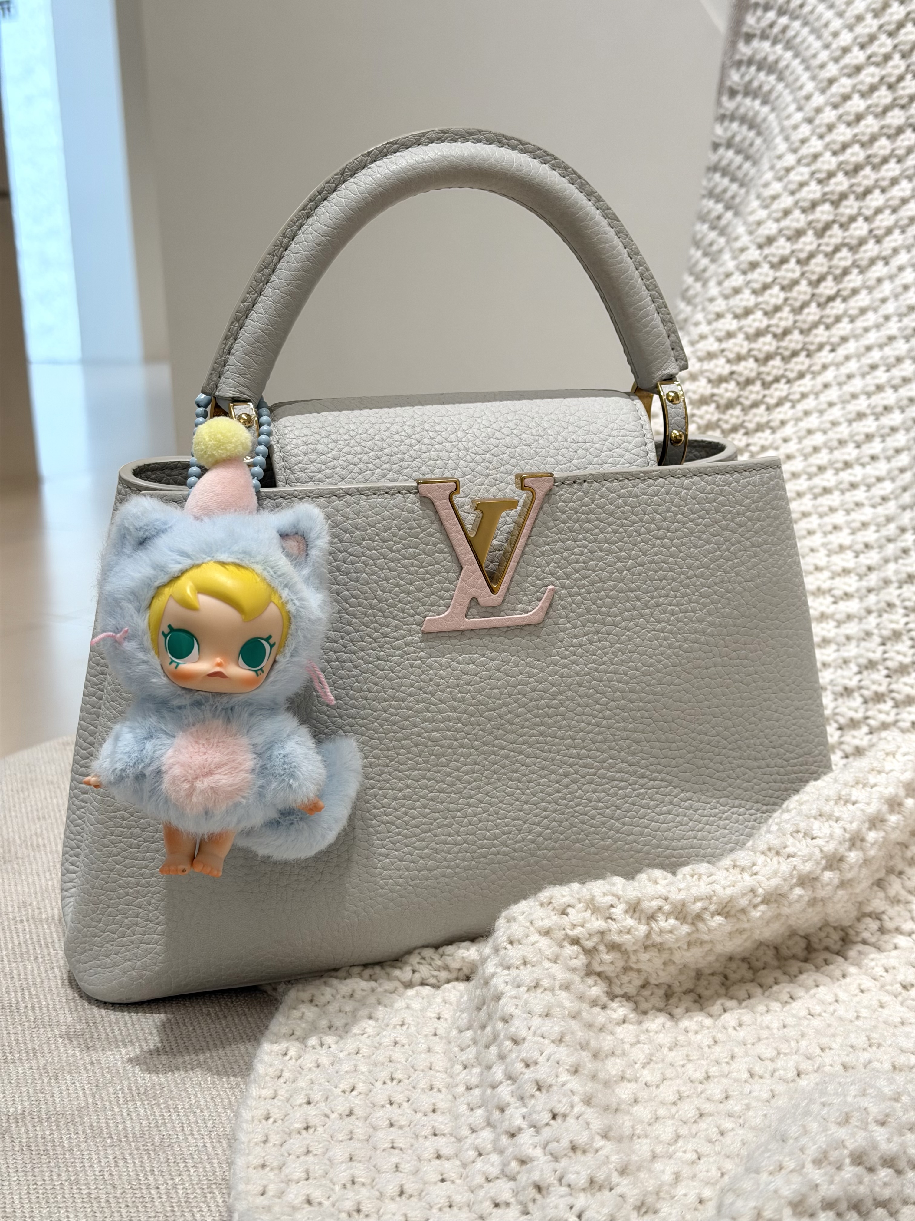 LV雾霾蓝拼樱花粉卡普辛bb三根链条 附件：肩带 尘袋
