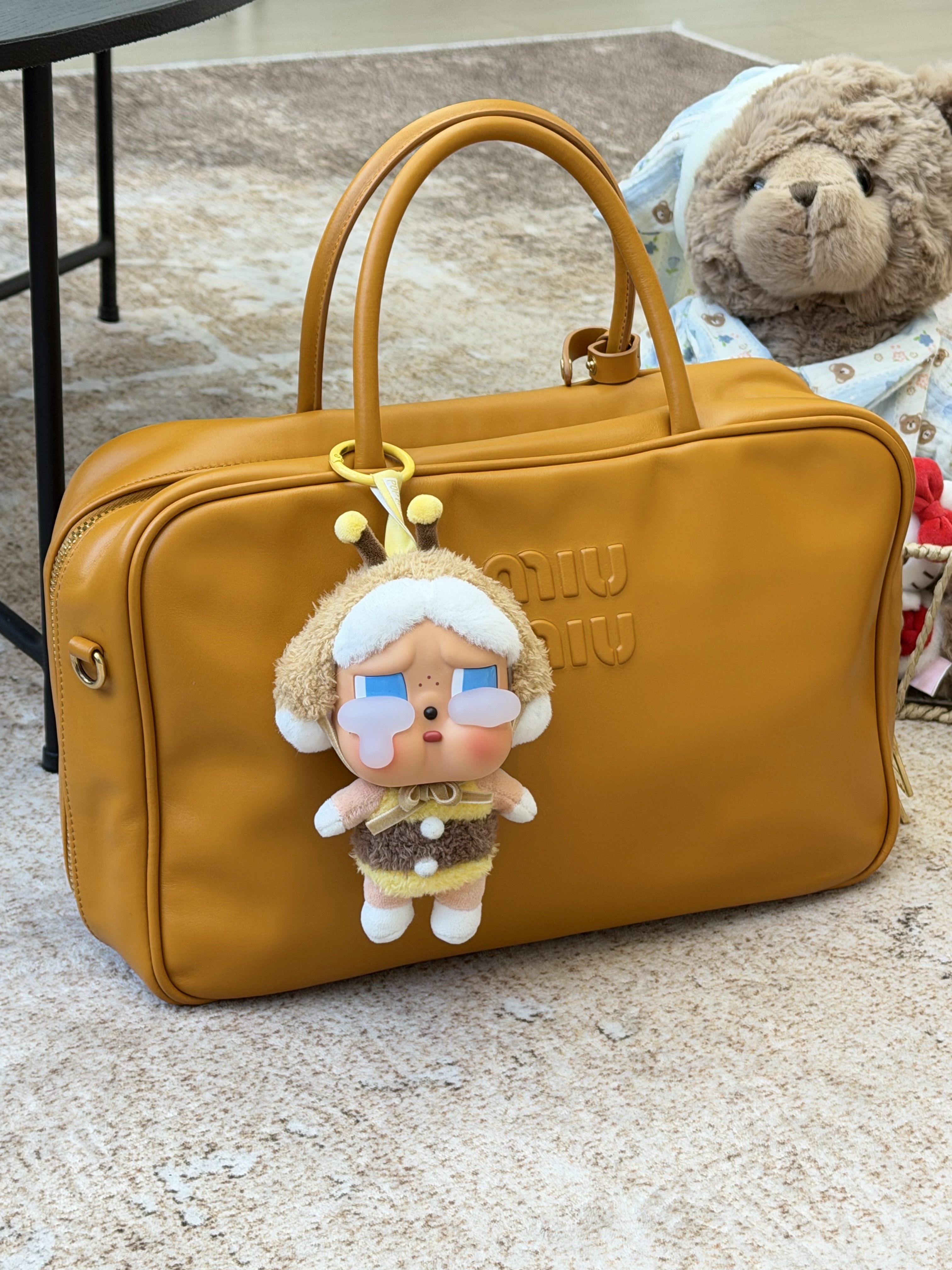 miumiu 缪缪保龄球公文包 黄色 附件：肩带
