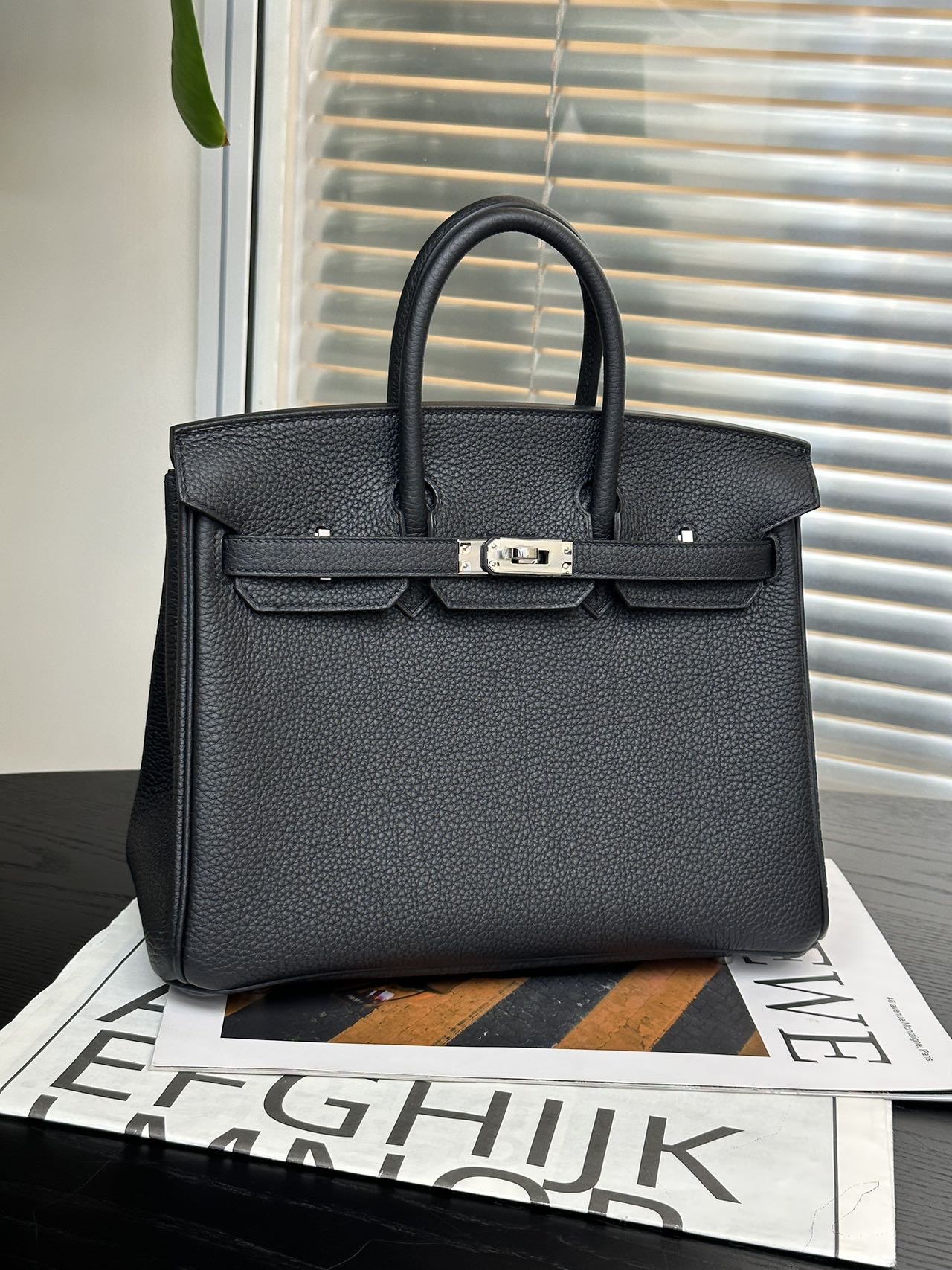 爱马仕 Birkin 25黑银 K刻 25年 附件：尘袋 票 钥匙锁 毛毡 小册子